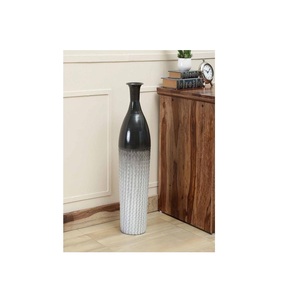 Vases à fleurs en métal en aluminium de qualité supérieure revêtement doré Pots de fleurs finis pour la maison hôtel Table d'appoint Vase à fleurs décoratif - Product Image 6