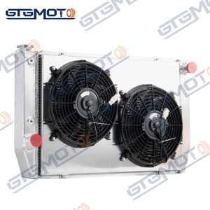 Gggmoto หม้อน้ำอลูมิเนียม4แถวสำหรับ Chevrolet Camaro SS 6.2L V8 2010-2011 - Product Image 1