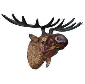 Décoration murale élégante en forme de tête de cerf dorée avec des détails réalistes, parfaite pour les maisons modernes. Disponible à prix de gros. - Product Image 6