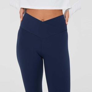 Leggings de yoga décontractés pour femmes, taille basse, coupe droite, effet ventre plat, rehaussement des fesses, avec poches, adaptés aux grandes tailles, couleur unie - Product Image 4