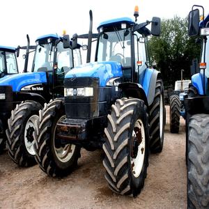 Puissant tracteur New Hollands avec moteur durable et système de transmission à engrenages lisses conçu pour les travaux agricoles à long terme - Product Image 5