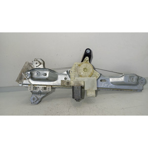 Mécanisme de levage de la vitre arrière. SX RENAULT Kadjar Série 827217622R K9K873 (15>) - Product Image 1