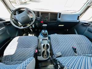 Camion benne utilitaire industriel d'occasion 2024 Série 3500 Cabine double avec attelage - Product Image 5