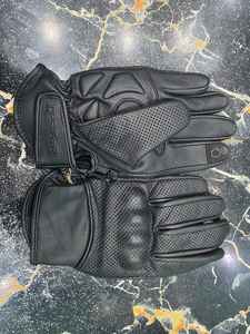 Gants de moto en cuir personnalisés avec logo et couleurs sur mesure - Gants de sport durables pour l'extérieur avec compatibilité tactile - Product Image 6