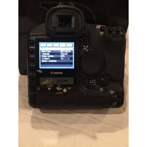 กล้อง DSLR รุ่น Professional 1D Mark II N (เฉพาะตัวกล้อง) ความเร็วสูง สำหรับการถ่ายภาพดิจิทัล เหมาะสำหรับช่างภาพ - Product Image 3