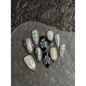 Uñas Postizas Frosted Bloom, Duraderas y Elegantes - Product Image 3