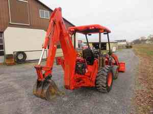Tracteur compact diesel Kubota BX25D 4x4 2019 avec chargeur frontal et pelle arrière – Offre exceptionnelle sur matériel d'occasion - Product Image 5