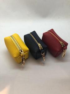 Dispensador de bolsas para excrementos de perro, conjunto de correa de cuero genuino de PU, tejido de lona vegana, productos de lujo para perros - Product Image 6