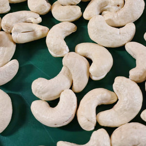 Offre Spéciale! SANTIGO Noix de cajou Noix de cajou WW240 Kaju Badam Noix Noyaux à faible quantité minimale de commande - Product Image 1