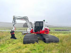 Excavadora de Orugas Takeuchi TB2902 con Motor Yanmar, Caja de Cambios Eaton, Bomba Shimadzu, Motor PLC y Engranajes - Alta Potencia de Excavación - Product Image 2
