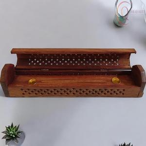 Quemador de Incienso Tradicional de Madera con Acabado Artesanal para Rituales Diarios de Pooja - Product Image 3