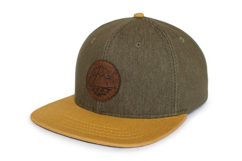 สีเหลืองสด/สีกากี