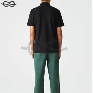 เสื้อยืดโปโลแขนสั้นโพลีเอสเตอร์คุณภาพสูงปักโลโก้แบบเรียบง่ายปุ่มว่างแบบลำลอง - Product Image 3