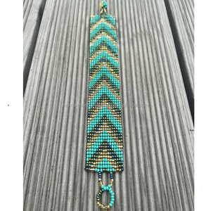 Bracelet manchette élégant en résine avec bords en métal Bracelets manchette élégants à la mode - Product Image 2