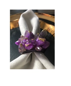 Servilleteros de resina hechos a mano con acabado de resina premium y detalles vibrantes para decoraciones de mesa de fiesta de lujo - Product Image 1