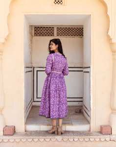 Robe midi en coton pur imprimée à la main avec des fleurs de cerisier, style bohème, vêtements décontractés éthiques faits à la main - Product Image 3