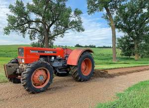 Tractor de alta calidad Kubota M7152 4WD - Product Image 4