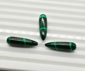 Cabochon en cristal de malachite naturelle gouttes 28X8 MM env. Pierres précieuses vertes en vrac pour la fabrication de bijoux - Product Image 1