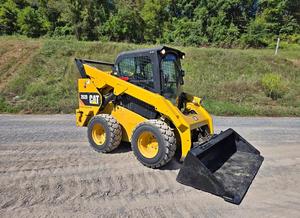 Envío Gratuito, Cargadora de Ruedas CATERPILLAR 262D, EROPS, Cabina con Calefacción y Aire Acondicionado. Acoplador Rápido. Cargador de Ruedas con Sistema Hidráulico Auxiliar - Product Image 2