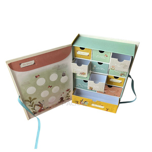 Boîte à souvenirs personnalisée en carton pour bébé avec enveloppe et 12 compartiments, calendrier <span class=keywords><strong>de</strong></span> <span class=keywords><strong>l</strong></span>'<span class=keywords><strong>avent</strong></span> pour enfants - Product Image 4