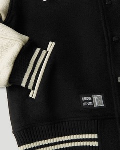 Chaqueta de cuerpo de lana para hombre OMMiZ Letterman de alta calidad con mangas de cuero de vaca genuino Chaqueta universitaria Geedup bordada de chenilla - Product Image 2