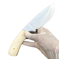 Couteau de chasse et de camping OEM en acier Damas forgé à la main, lame fixe, manche en os de chameau, lame pleine longueur, étui EDC, haute durabilité