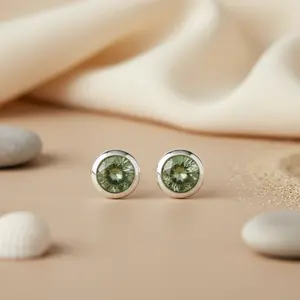 Boucles d'oreilles clous tendance pour femme en argent 925 plaqué or, avec pierre verte, diamant taille poire, émeraude, topaze, perle, or rose - Product Image 2