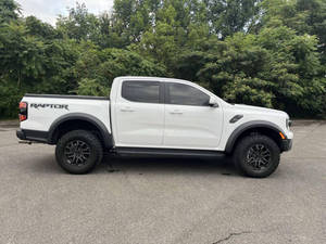 Ford Ranger Raptor 2024 en Perfectas Condiciones - Product Image 6