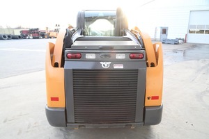 Cargadora Compacta SV340B con Motor Diésel Euro5, Tracción por Orugas y Componentes de Rodamiento de Alta Eficiencia para Uso en Construcción - Product Image 6