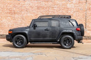 รถยนต์โตโยต้า FJ ครุยเซอร์ ปี 2007 มือสอง พวงมาลัยซ้าย/ขวา - Product Image 4