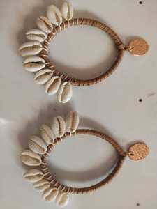 Pendientes colgantes de aleación de coral y cobre hechos a medida Estilo Vintage para ocasiones de fiesta de mujeres - Product Image 3