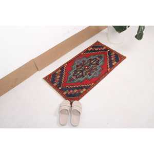 Vintage Small Rug 1.6x3.1 ft, <b>Red</b> Camouflage Turkish <b>Wool</b> Rug - Product Image 2