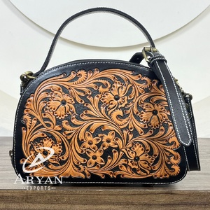 Bolso de Mano Vintage de Cuero Vacuno Hecho a Mano Personalizado Estilo Occidental, Bolso de Hombro y Bandolera Elegante para Mujer - Product Image 1