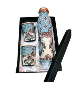 Vente en gros Ensemble de verres en verre imprimé en cuivre au design martelé Avantages pour la salle de sport et l'Ayurveda-Bouteille d'eau pour un style de vie actif - Product Image 1