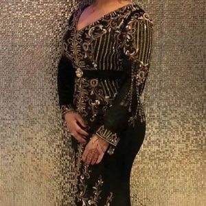 MAGNIFIQUE ROBE ZARI--EMBROIDERY OR SUR CAFTAN AVEC PETIT TRAIL AVEC Orné DE PERLES DE VERRE, PIERRE, TRAVAIL DABKA @ 2024 - Product Image 1