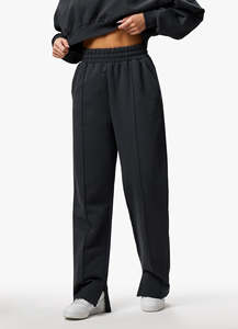 Vêtement de survêtement d'hiver pour femmes en gros, couleurs personnalisées, 100% polyester, ensemble complet, coupe régulière, pantalon à jambe droite, capuche imprimée - Product Image 4