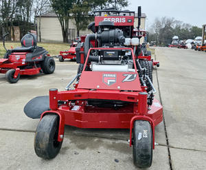 Tondeuse autoportée à rayon de braquage zéro Ferris 5901941 36 pouces Z1, moteur diesel Vanguard 23 CV, 48 V, bac à herbe 300 L - Product Image 2