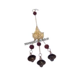 Carillon en laiton Ganesh de haute qualité et très demandé avec des perles Rudraksha et des clochettes pour balcon, entrée, salon à prix avantageux - Product Image 3