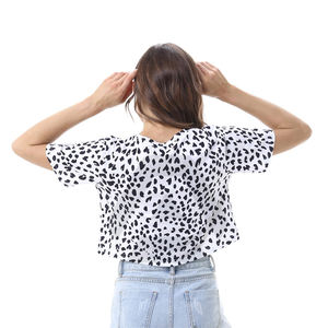 Imprimé fleuri 2025 femmes vêtements d'été graphique doux au toucher matériel nouveauté OEM Service haut court chemises par des industries étonnantes - Product Image 3