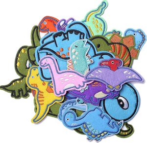 60 parches bordados de estilos surtidos aleatorios, colores vivos brillantes, apliques de parche para coser/planchar para ropa, vestido, - Product Image 1