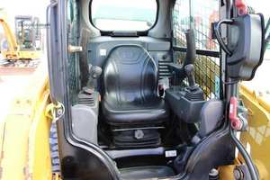 Chargeuse compacte sur pneus Caterpillar 226D3, best-seller - Product Image 5