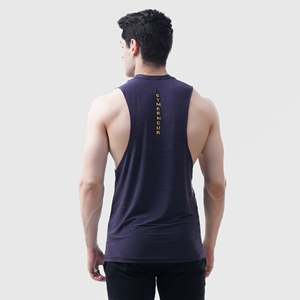 เสื้อกล้ามแขนกุดสีเทาเข้มสำหรับผู้ชายสไตล์นักกีฬา - Product Image 2