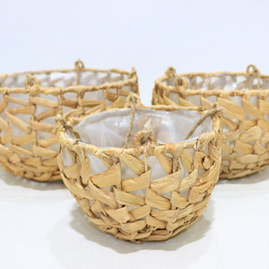 Jardinières suspendues en jonc de mer et jacinthe d'eau faites à la main du Vietnam par Artex Dong Thap Factory - Product Image 2