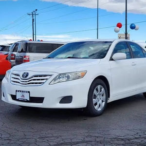 2010 Toyota Camry Le - Product Image 1