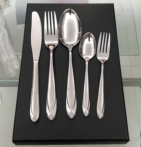 Ensemble de couverts en acier inoxydable écologique au design moderne |   Vaisselle parfaite pour la maison, les restaurants, les fêtes et les dîners - Product Image 6