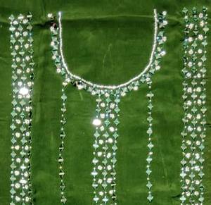 Costumes de fête brodés à la main non cousus de créateur moderne pour femmes fêtes de style traditionnel indien tendance - Product Image 2