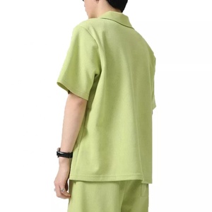 Conjunto de camiseta y pantalón corto de estilo Simple para hombre, Polo de Color puro, conjunto deportivo de ocio de 2 piezas, chándal personalizado Unisex, novedad de verano de 2022 - Product Image 3