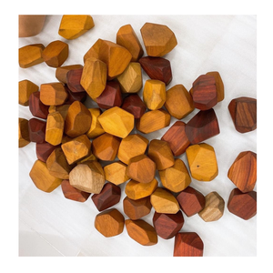 Juego de juguetes apilables de Roca de madera Tumi Ishi con acabado de madera natural para juegos abiertos y desarrollo de STEM - Product Image 1