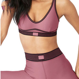 Ensemble de yoga sans manches, nouveau design, ensemble de yoga de haute qualité, léger, design dos ouvert, vêtements de yoga pour femmes - Product Image 3