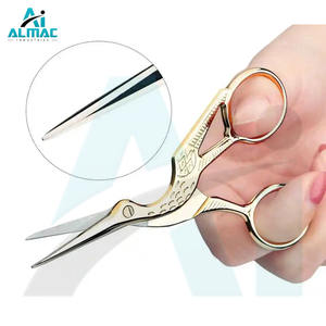 ALMAC Ciseaux de qualité chirurgicale Gold Bird Vintage et ciseaux de broderie et de manucure Sharp Point Fancy Handle Mini Ciseaux - Product Image 2